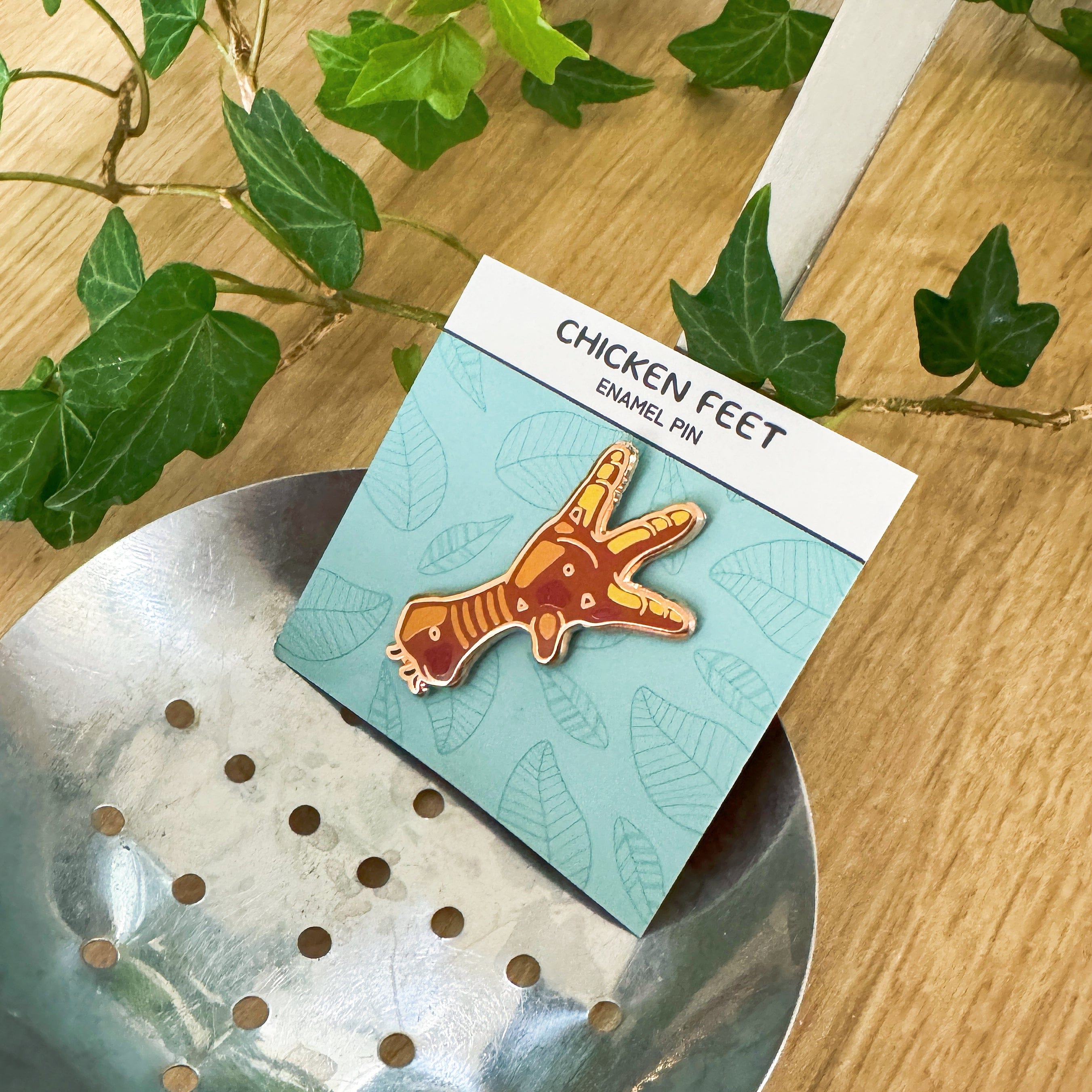 Pin Chicken Feet Enamel Pin PIN-CHICKEN-FEET