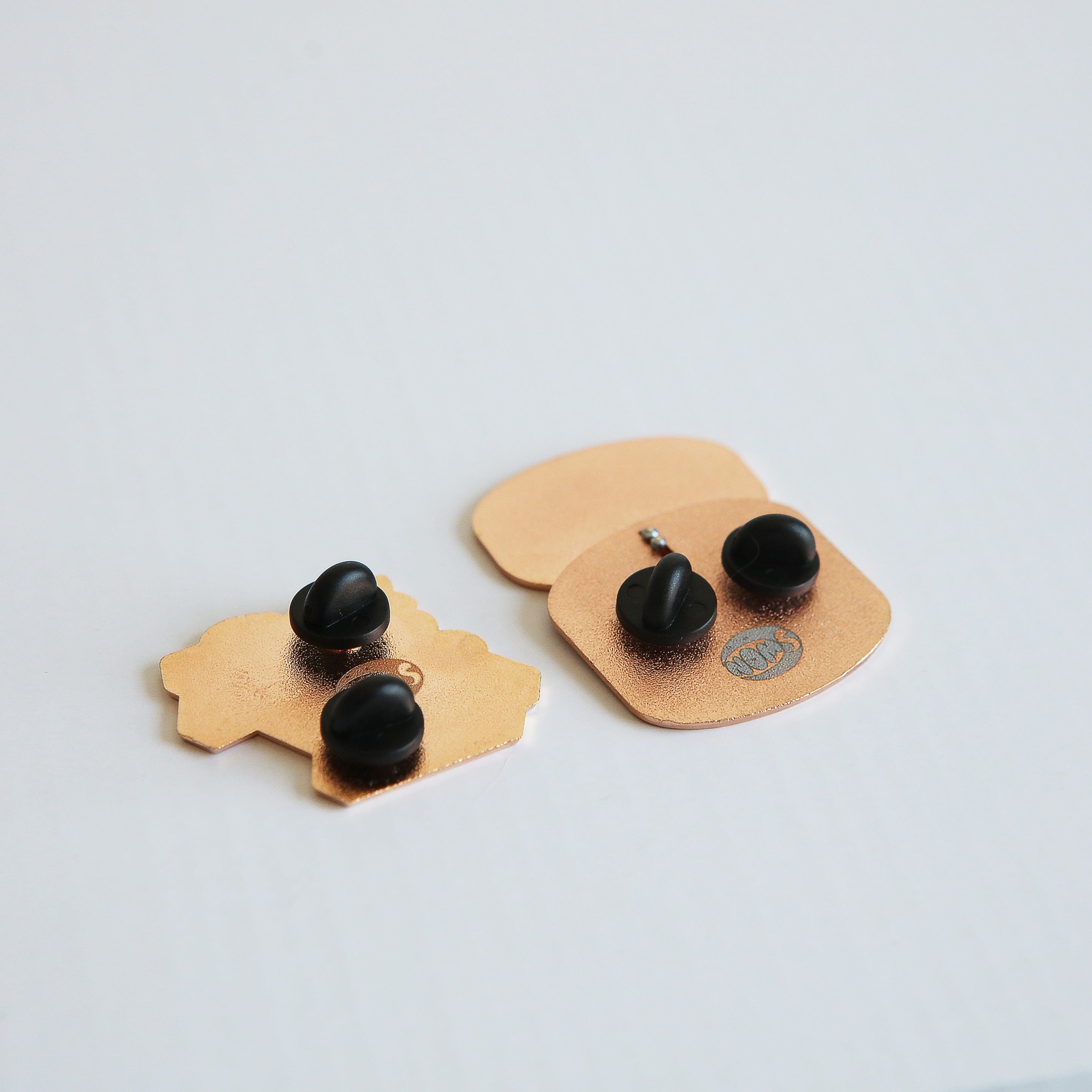 Pin Hotdog Enamel Pin PIN-HOTDOG