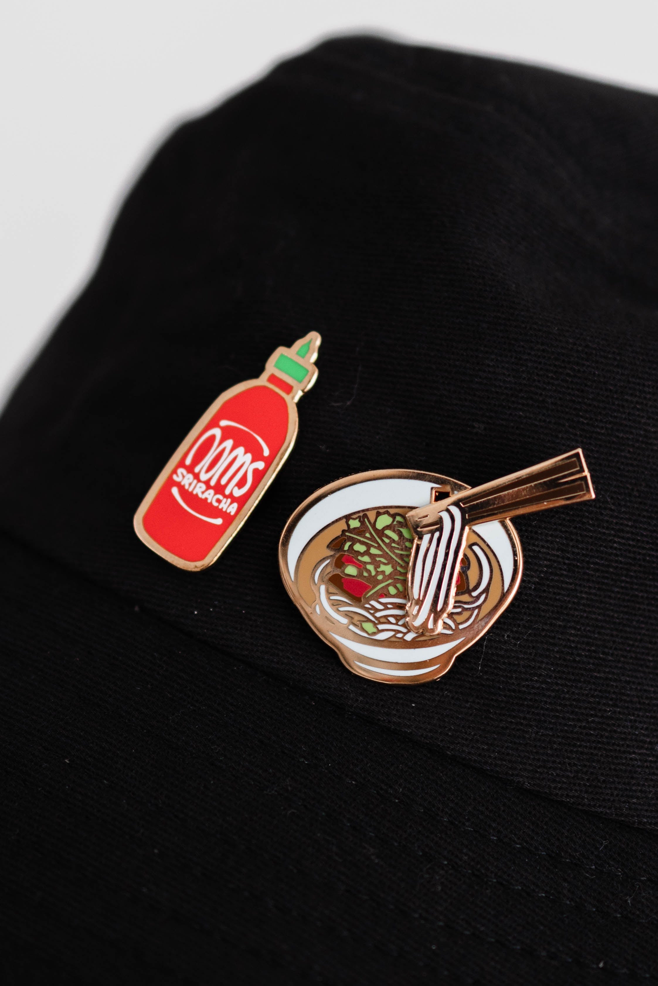 Pin Sriracha Enamel Pin PIN-SRIRACHA